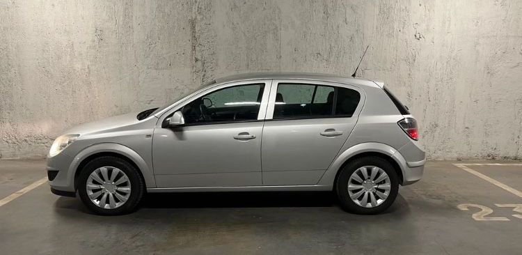 Wynajem aut wypozyczalnia samochodow przewoz osob bus 9 os