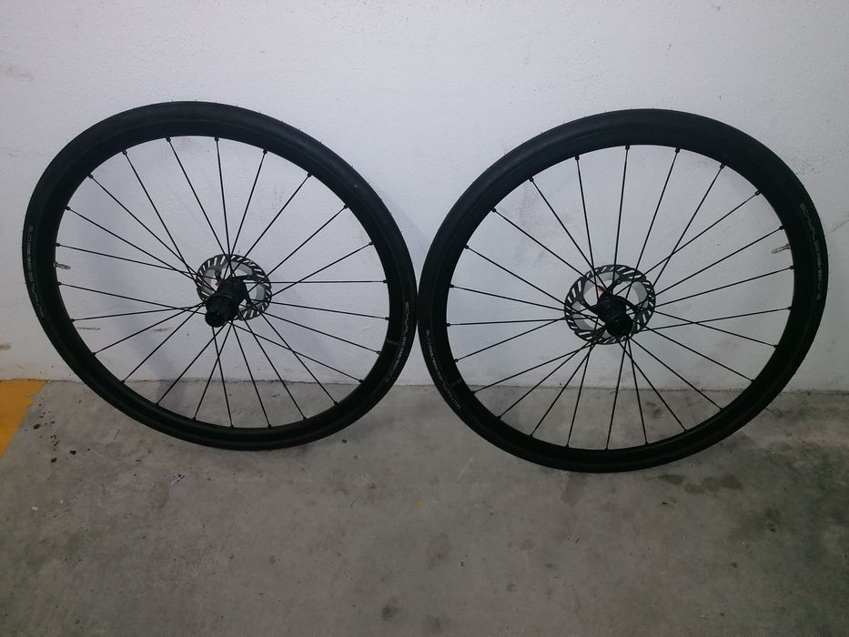 Mavic ksyrium com discos e pneus