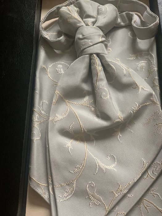 Plastron i poszetka Wilvorst nowy