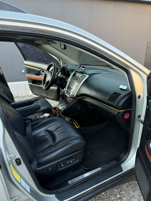 1 - Власник Lexus RX