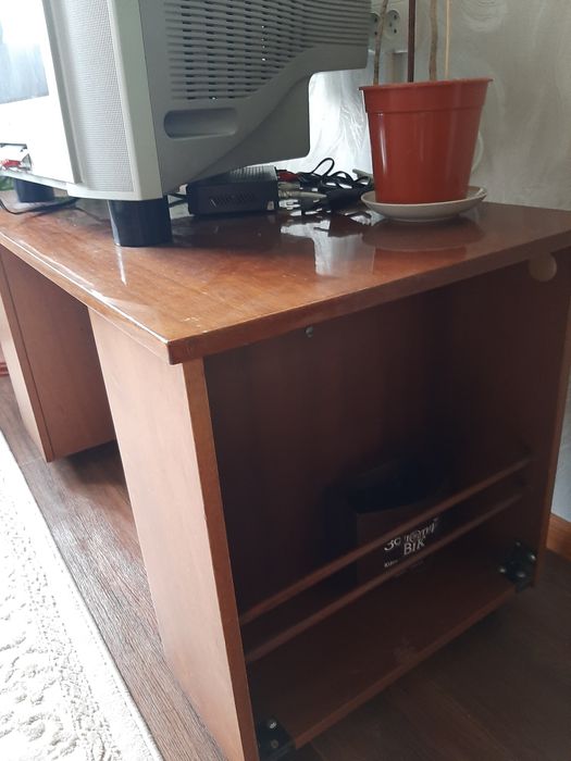 Продам журнальний столик