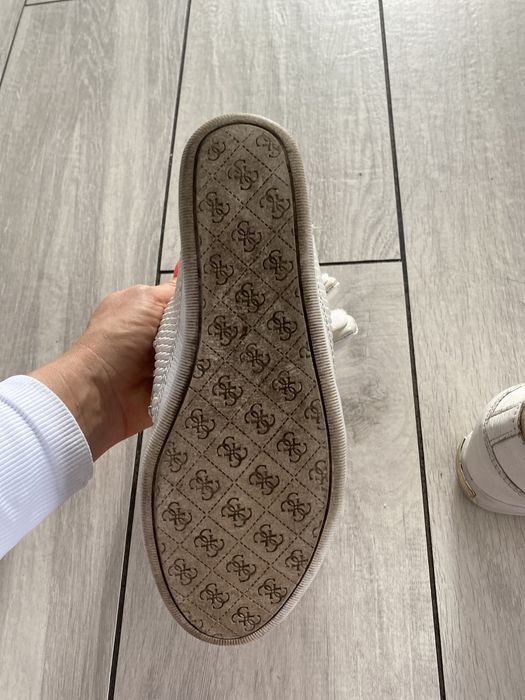 Wysokue sneakersy Guess rozm 38