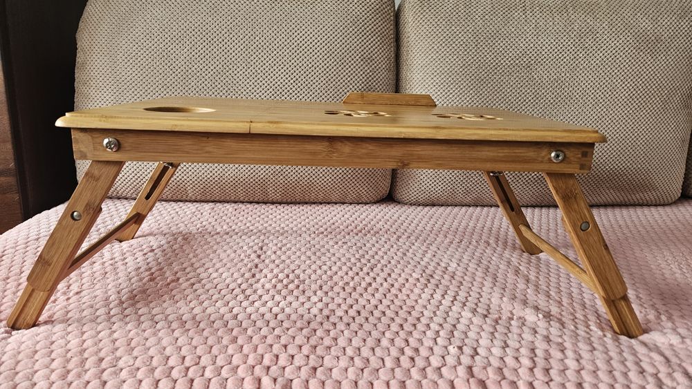 Stolik pod laptopa