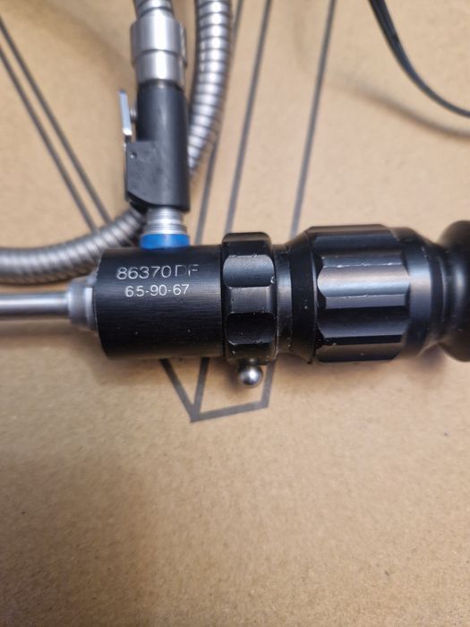 Endoskop że źródłem światła