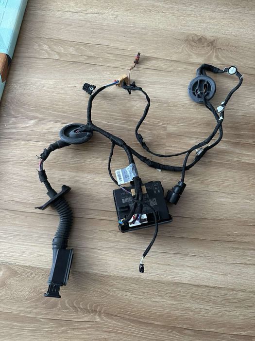 Блок керування дверима audi q5 80a 2017-2023