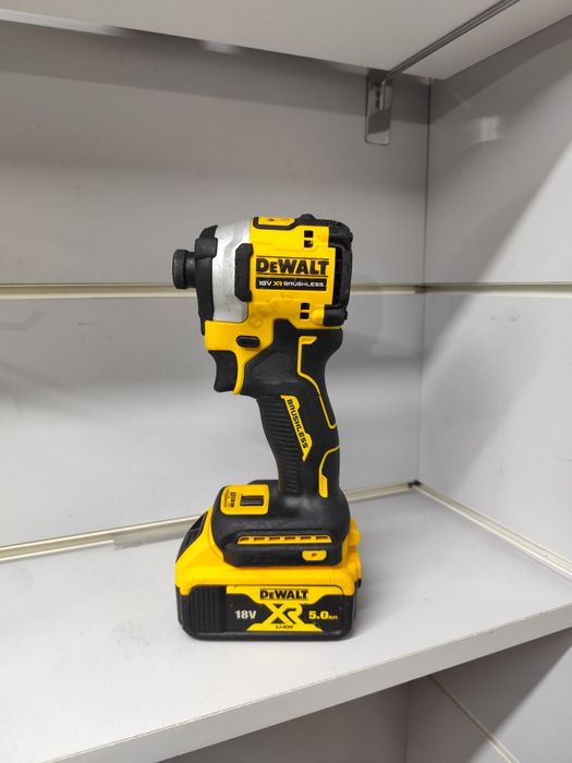 DeWal DCF850 безщітковий акумуляторний імпакт Девол оригінал