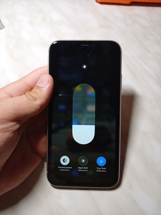 iPhone 11 64GB все рідне