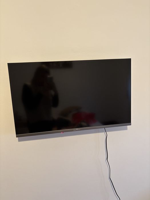 TV GOOGLE 32HG01V (LED - 32'' - 81 cm - HD - Smart TV)