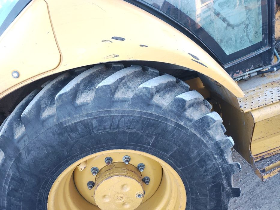 Sprzedam Koparko-Ładowarkę CAT 432E