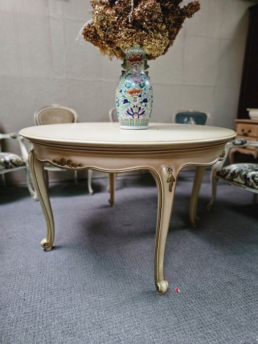 Stół okrągły ludwikowski Ludwik ecru 124 cm #1387 Stylowy Węgrów