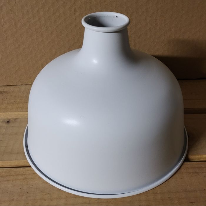 Abajur IKEA metal branco