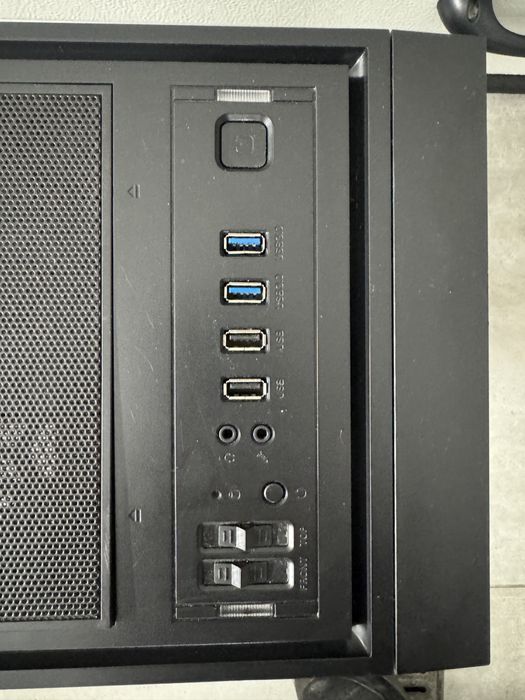 SilentumPC Aquarius AQ-X70W