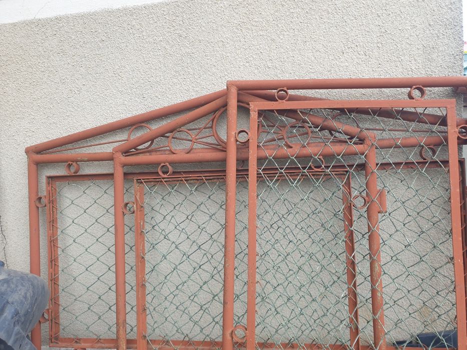 Ворота двухстворчатые с калиткой