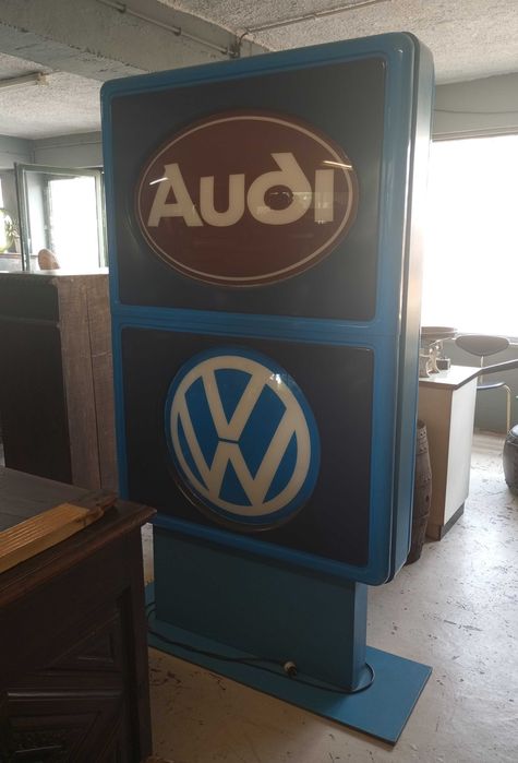 Reclame luminoso publicitário VW Audi de duas faces anos 80