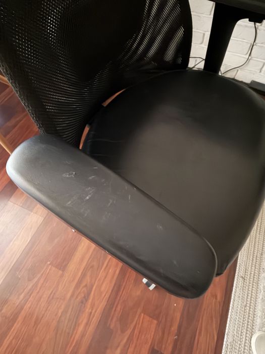 Biurko  110x80 + krzesło