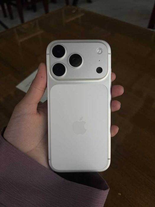 iPhone 17 PRO Como NOVO 256GB