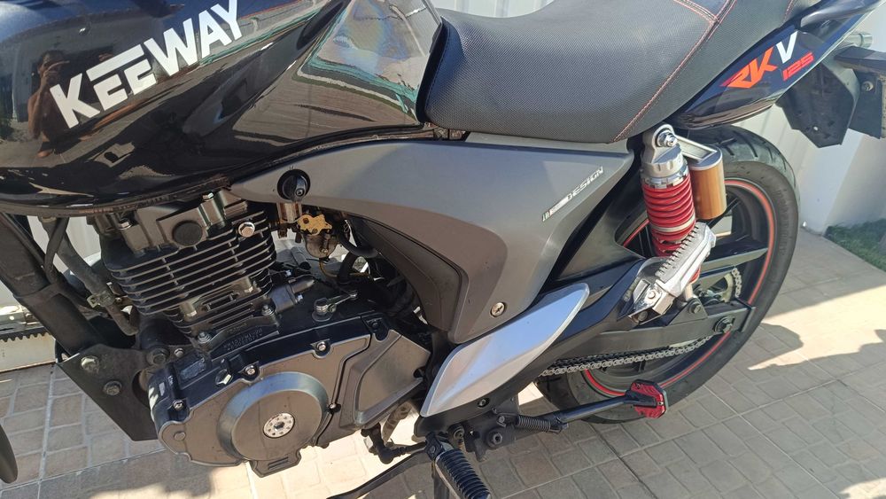 Moto Keeway RKV125