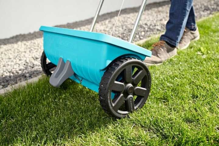 Ręczny siewnik ogrodowy szerokość 45 cm do nawozów granulatu warzyw