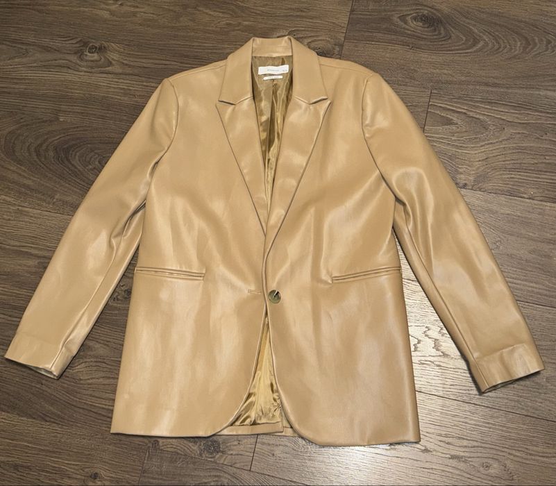 Піджак reserved бежевий з еко-шкіри