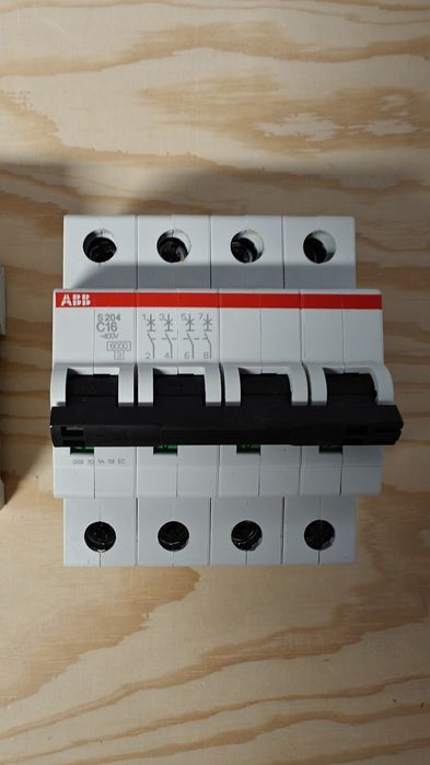 Material eléctrico ABB