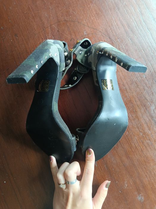 Buty na wysokim obcasie