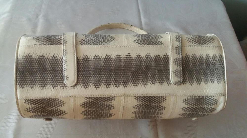 Torebka - kuferek OKPTA, efekt snake, skóra węża, wężowa skórka