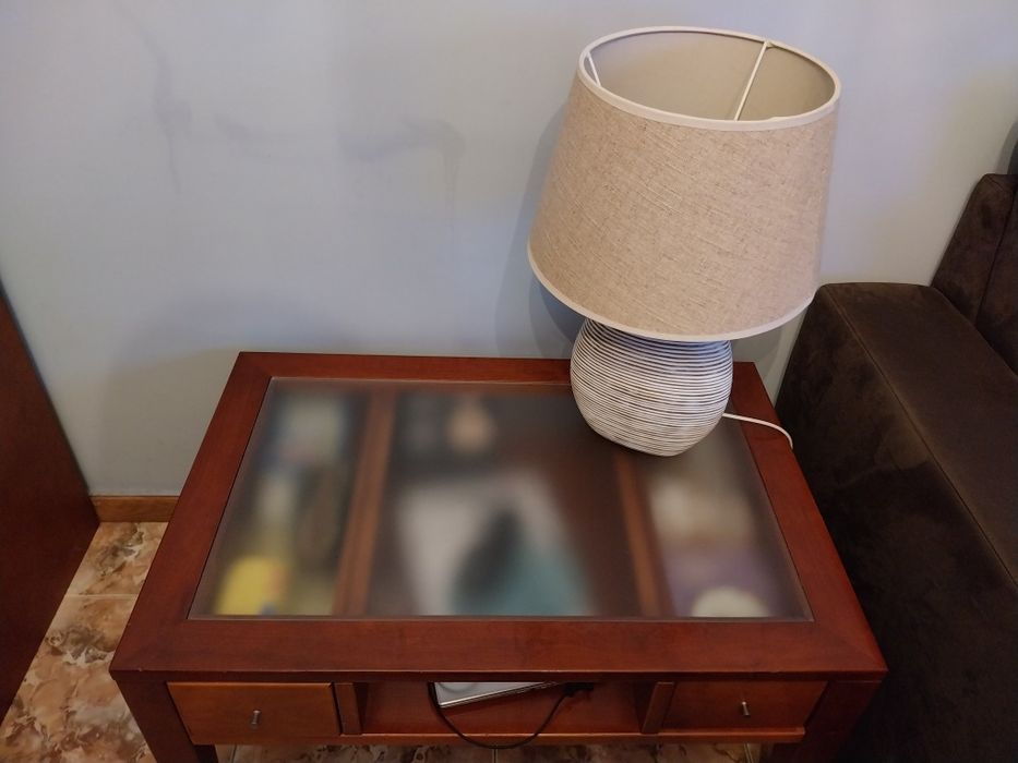 Mesa de centro em cerejeira
