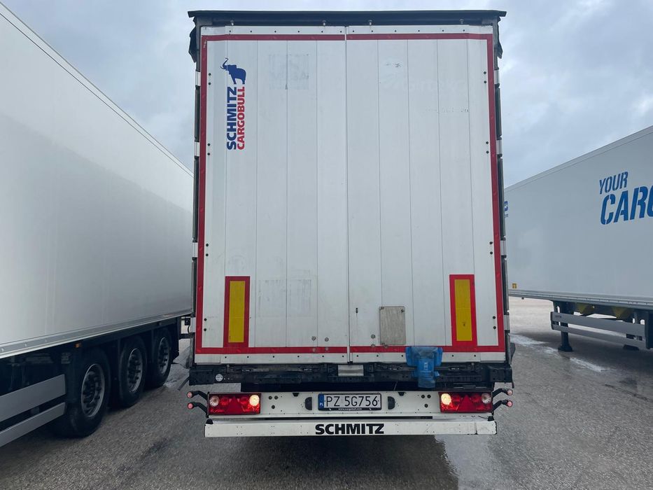 Semi-reboque Schmitz lona