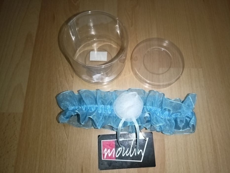 Niebieska podwiązka