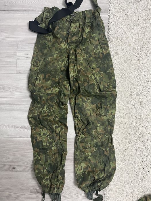 Камуфляж Форма літня та зимова