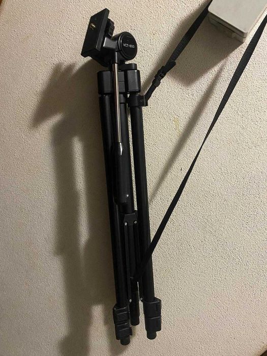 Tripé Sony modelo VTC-800