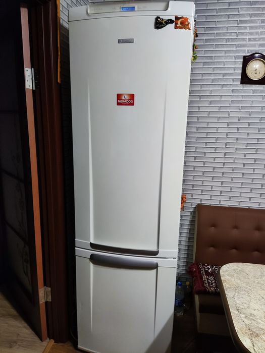 Продається холодильник