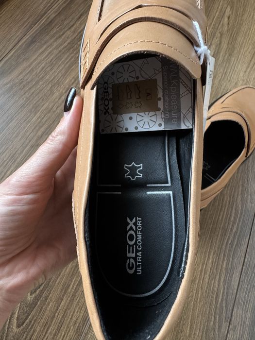 Лофери Geox 38 розміру