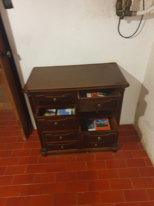 3 Cómodas de Madeira – Estilos Diferentes – Bom Estado