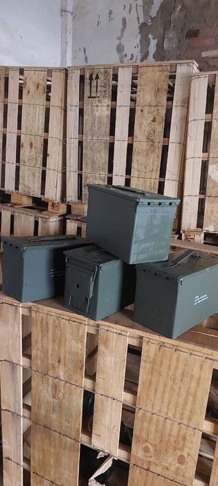 Герметичні металеві ящики