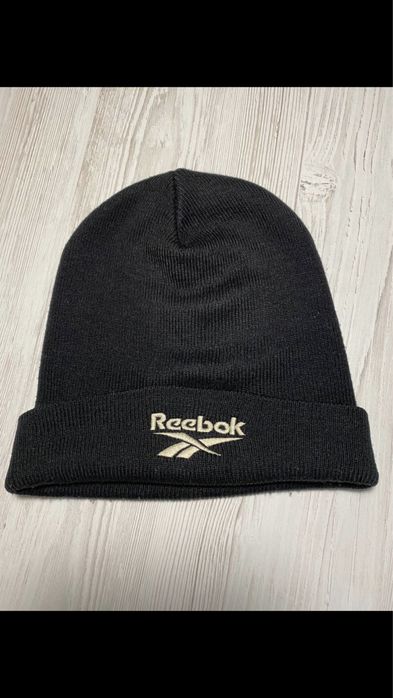 Шапка Reebok чорна бу