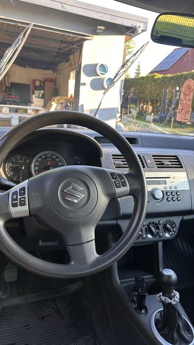 Suzuki SWIFT 2006 benzyna