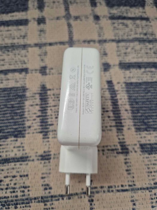 carregador 61W Apple usb-c  A1718 original  testado sem anomalia