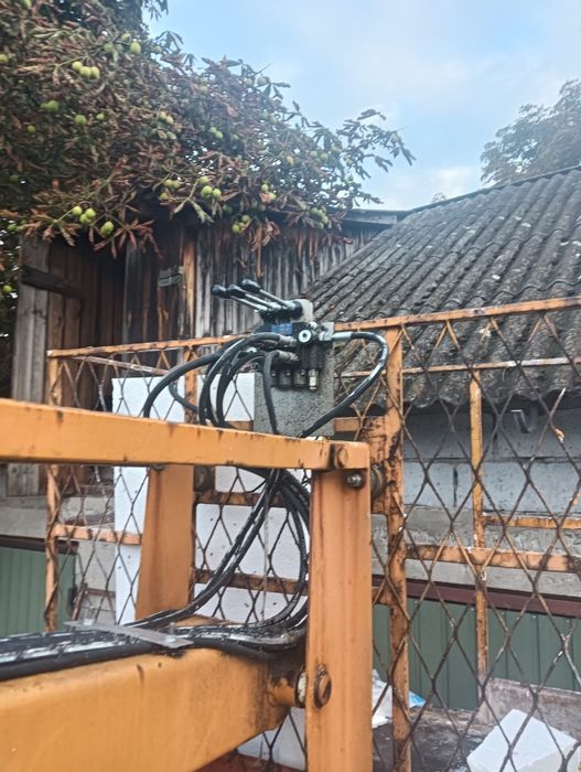 Sprzedam Podnośnik Koszowy na Starze 200