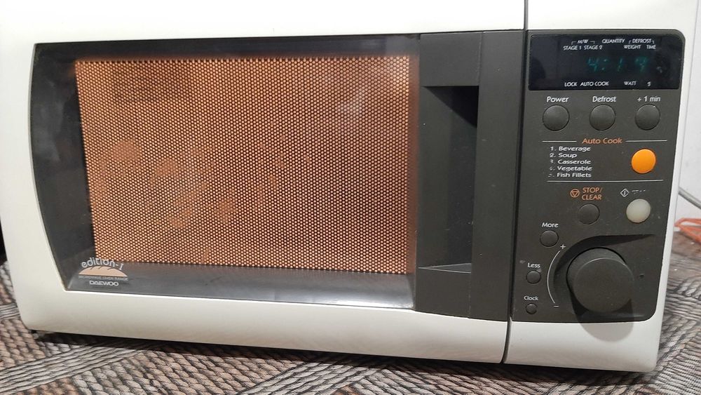 Мікрохвильова піч DAEWOO