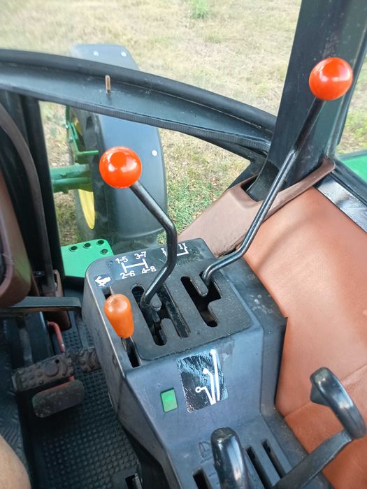 Sprzedam ciągnik rolniczy John Deere