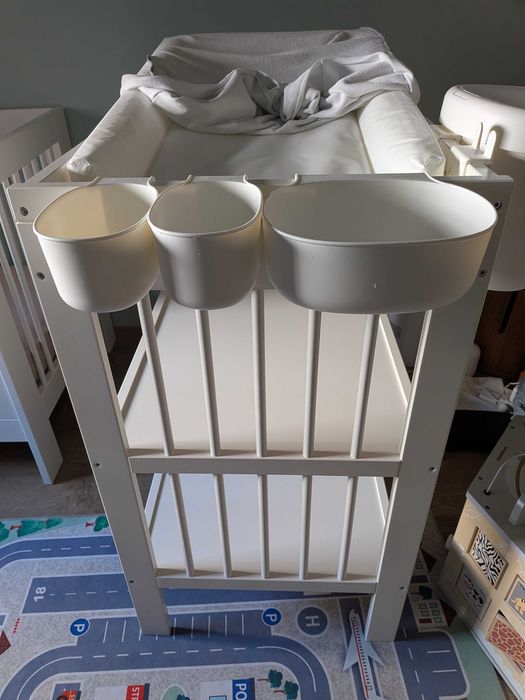Przewijak Ikea Gulliver + akcesoria, materacyk i prześcieradła