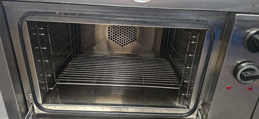 Kuchenka gastronomiczna 4 palniki gaz