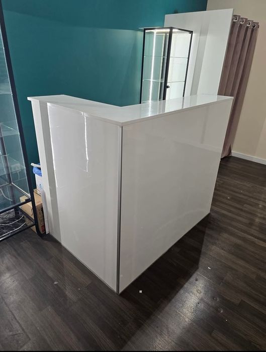 Wyposażenie butik odzieżowy