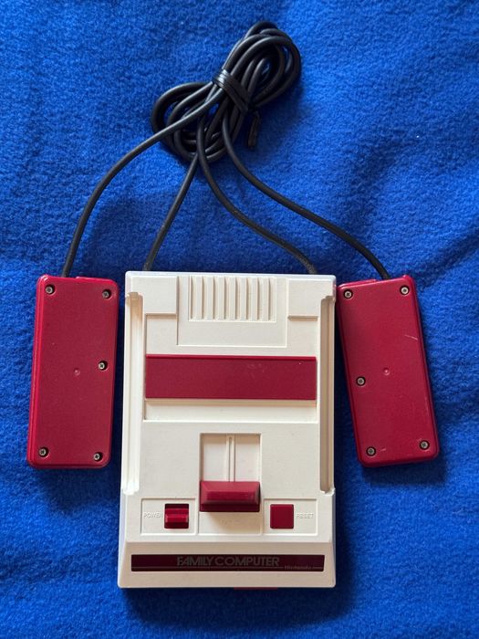 Nintendo / Famicom Mini /Japonia / Retro