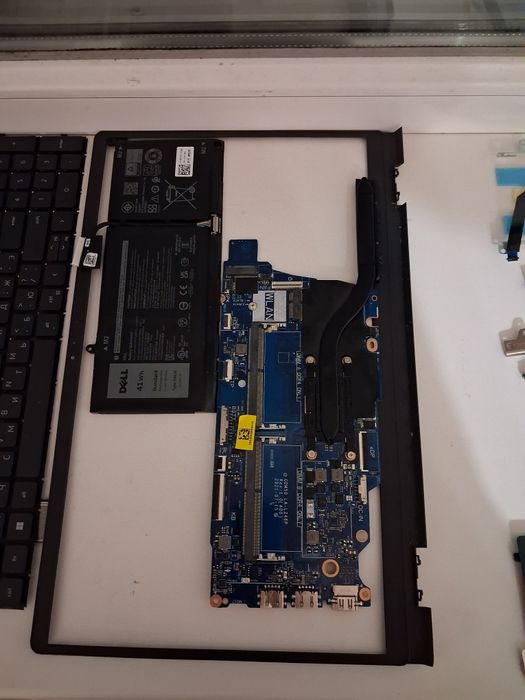 Dell Inspiron 3511 разборка остатки