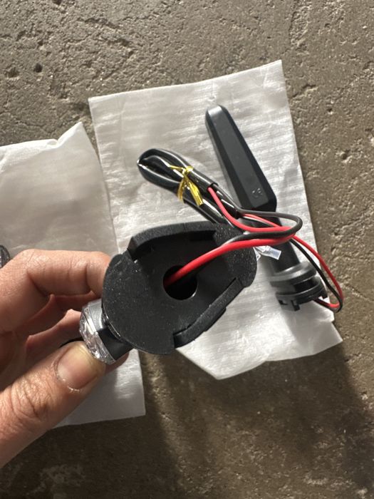 Piscas LED YAMAHA e outras