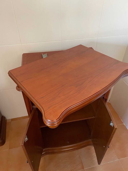 Movel de Tv  Em madeira maciça