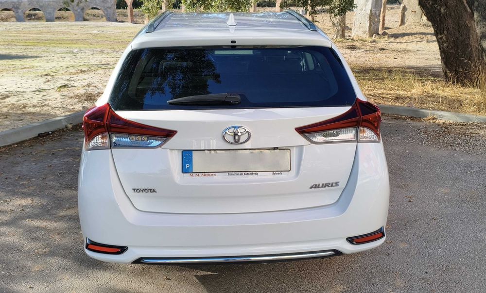 Toyota Auris Touring Sports 1.6 D-4D | 112 CV | CarPlay + Android Auto — photo 3