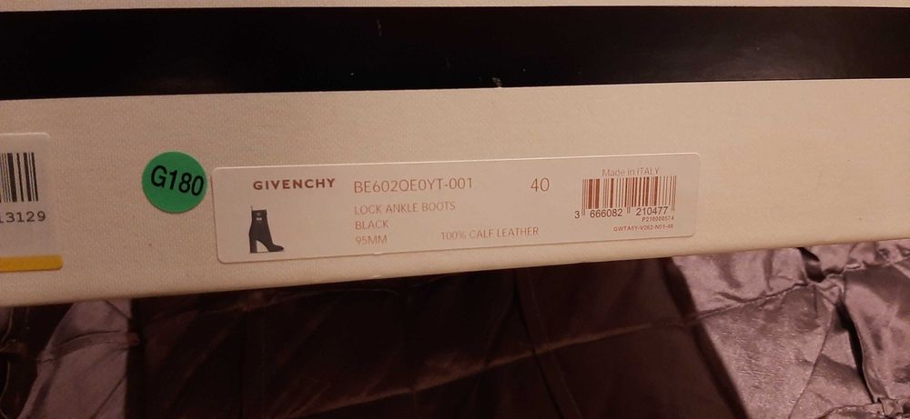 Buty Givenchy  skóra orginał roz 40 .